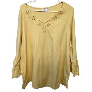 Quacker Factory size 1X bell sleeves top yellow long sleeves